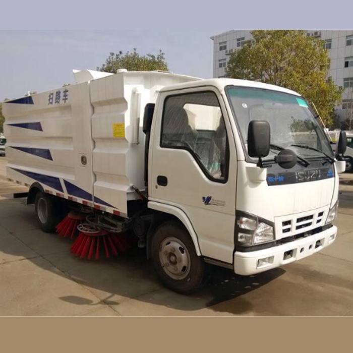 600P 120hp 5000L dust tank and 2500L water tank road sweeper truck